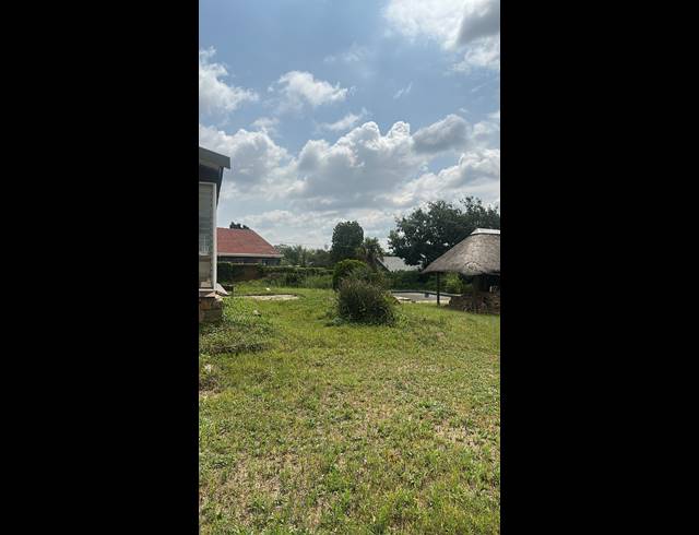 3 BEDROOM FREEHOLD FOR SALE IN LIBRADENE